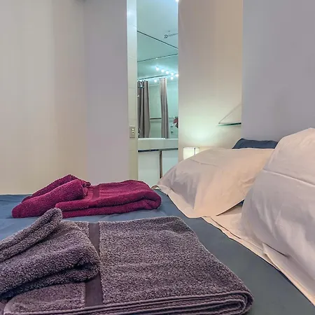 Free Private Parking 120 Mq Duomo 15 A Piedi Appartamento Milano